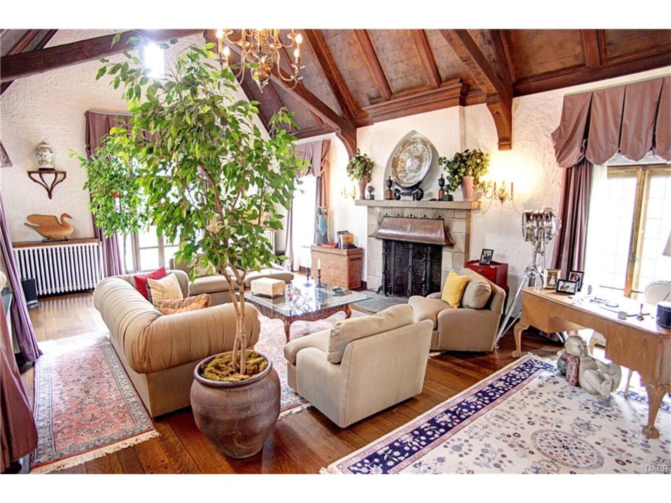 SPONSORED: Photos - Cozy fireplaces that are perfect for the holidays