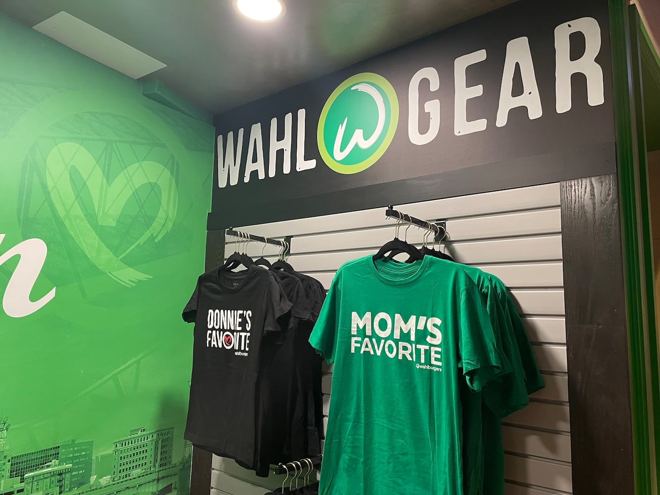 Wahlburgers