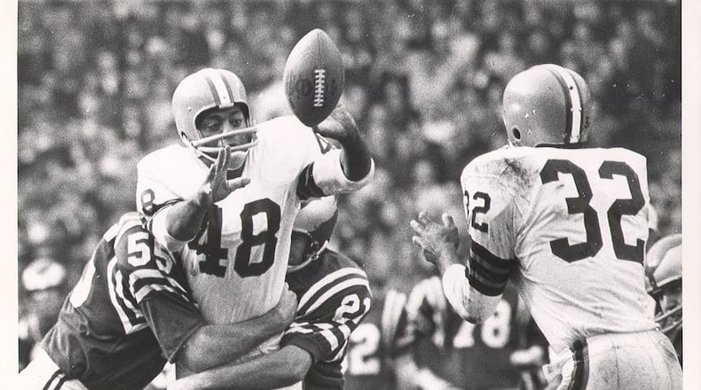 Ernie Green (left) formed a potent backfield combination with Hall of Famer Jim Brown (32) with the Cleveland Browns during the 1963 and 1964 seasons. The Browns won the NFL championship in 1964. (Photo courtesy of Cleveland Browns)