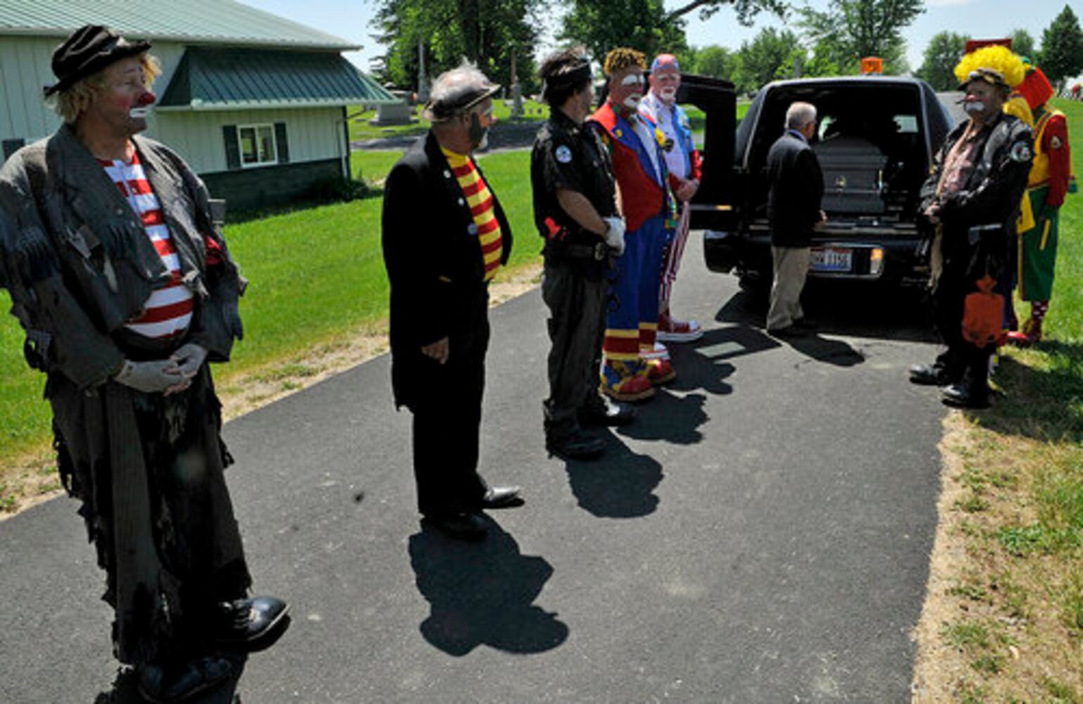Clowns honor fallen friend