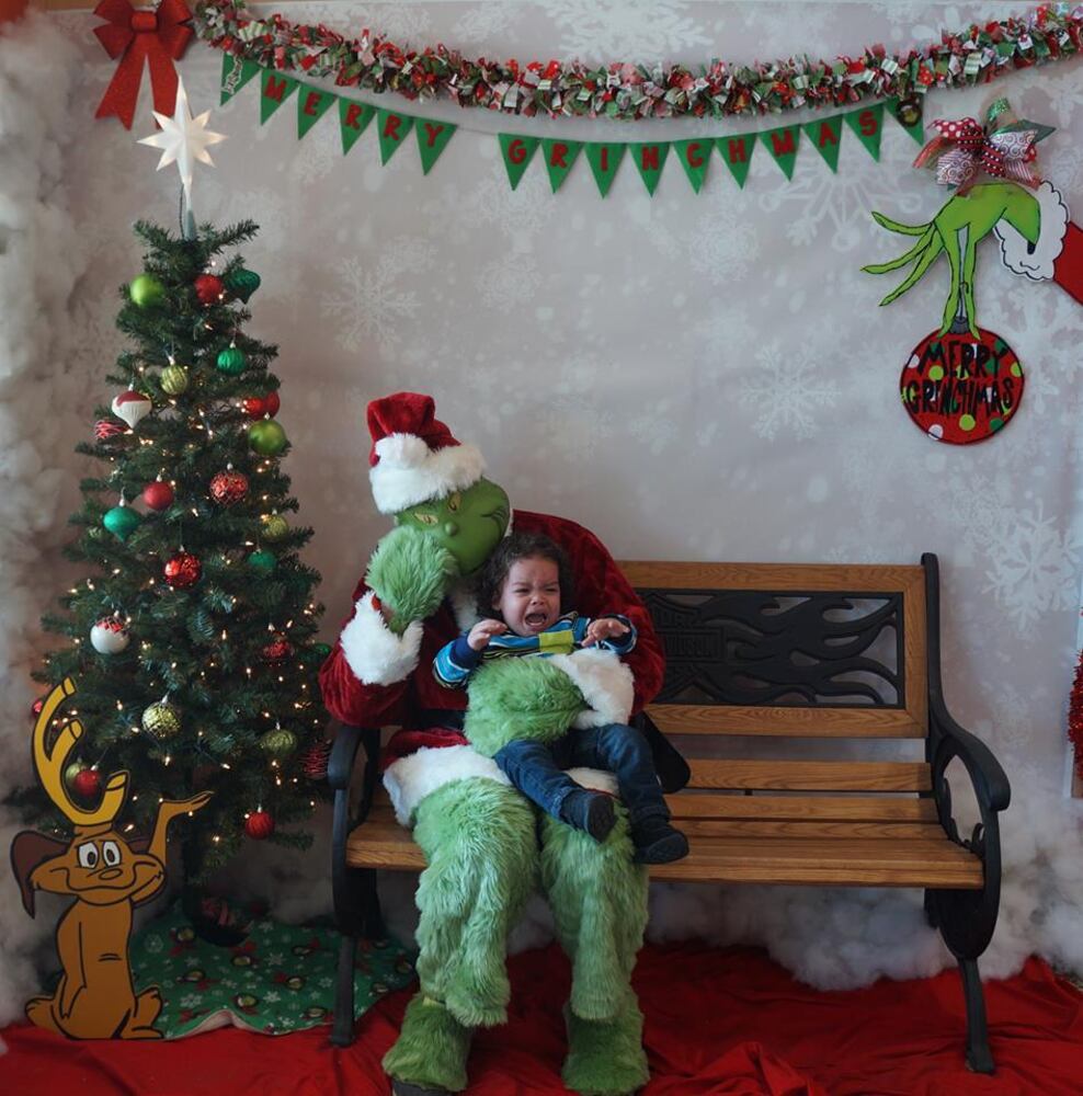 Your heart will grow three sizes when you see these hilarious Dayton family photos with the GRINCH