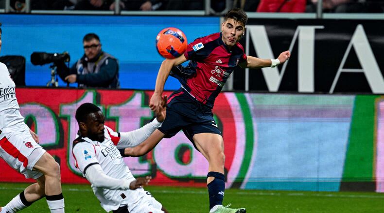 Cagliari's Adam Obert is seen in action during the Serie A soccer match between Cagliari and AC Milan in Cagliari, Friday, Jan. 2, 2026. (Gianluca Zuddas/LaPresse via AP)