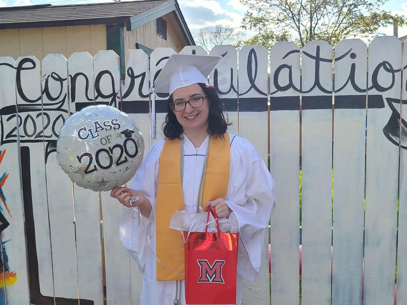 PHOTOS: Springboro graduates celebrate using selfie mural