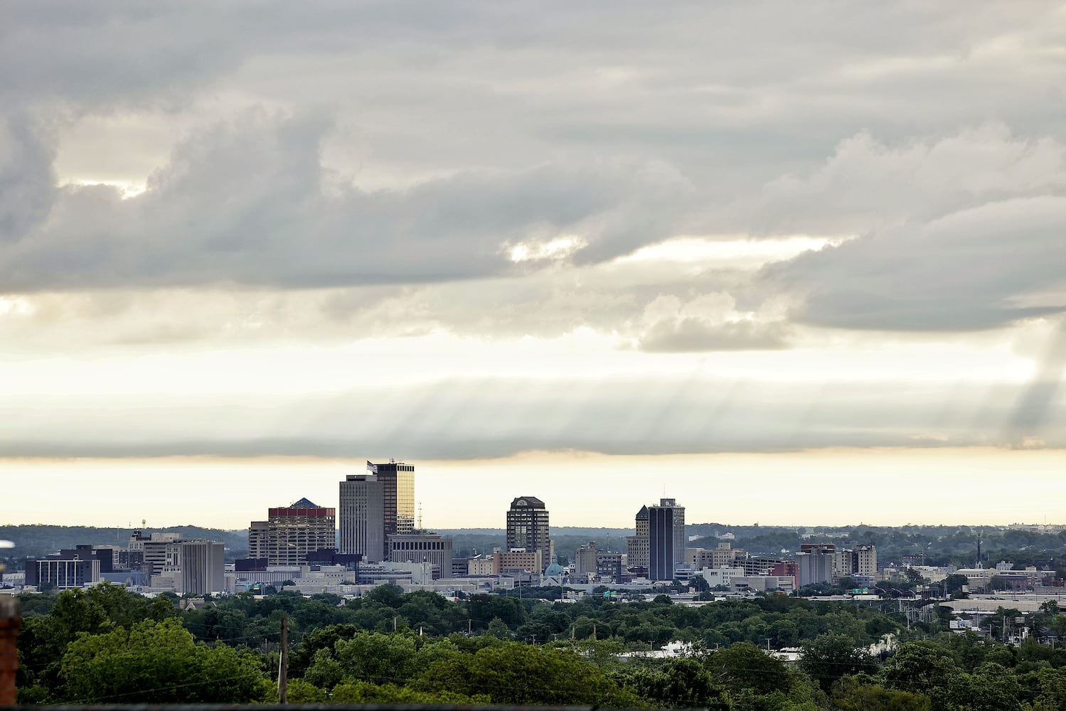 052325 Dayton Skyline