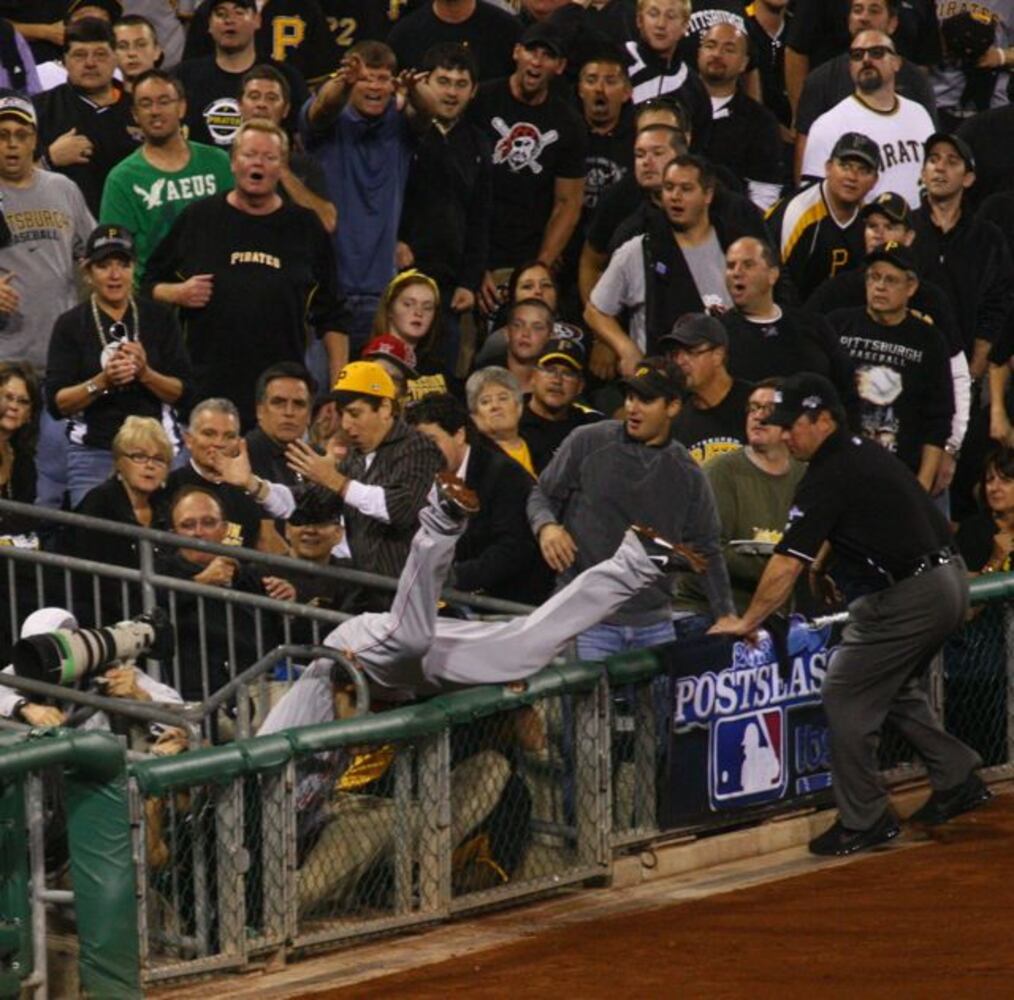 Wild card game: Reds at Pirates