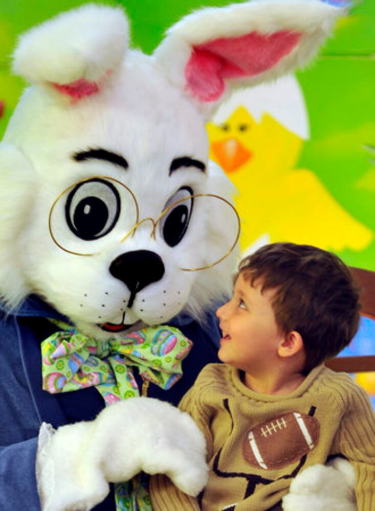 Easter Bunny visits mall