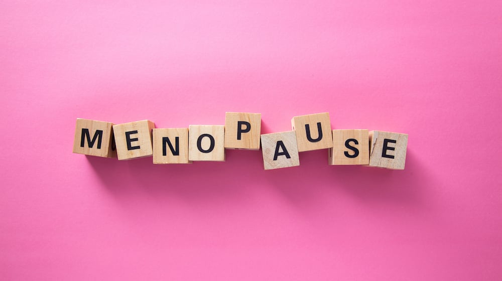 During menopause, lifestyle changes can make a real difference: prioritizing sleep, cutting back on caffeine and sugar, exercising to combat stress and brain fog, and eating a diet rich in fiber. Women need support, from doctors, families and each other. ISTOCK
