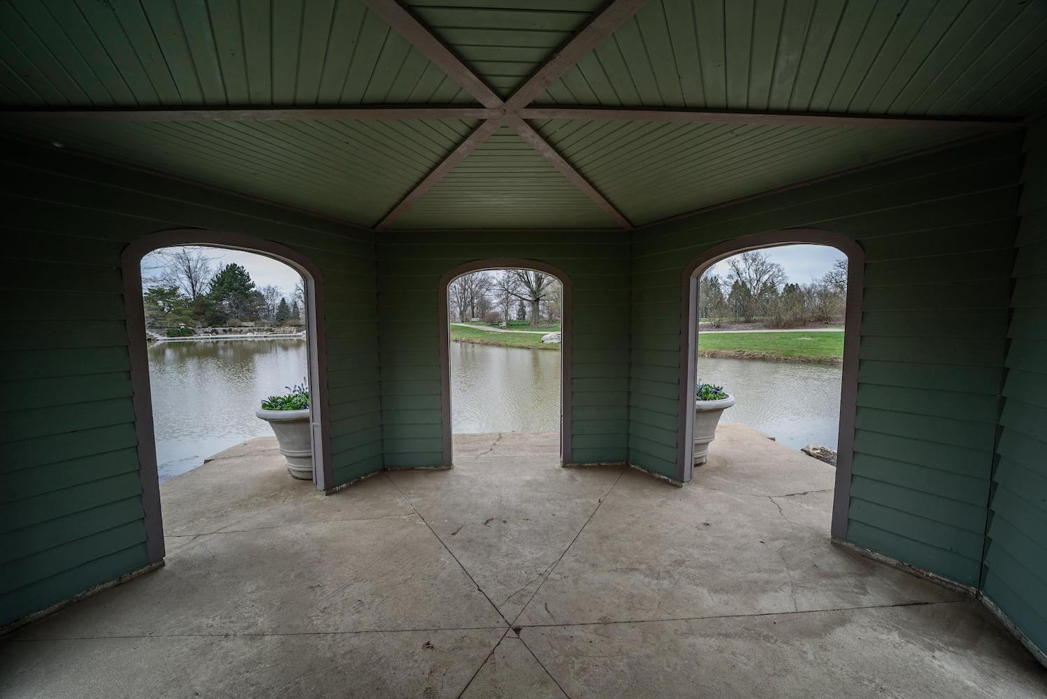 PHOTOS: Take a walk through beautiful Cox Arboretum this spring