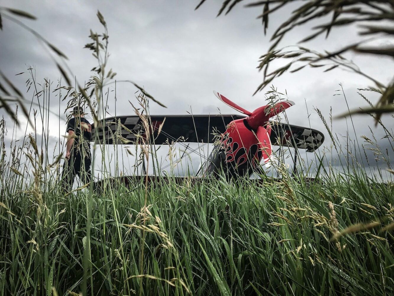 Skip Stewart makes emergency landing
