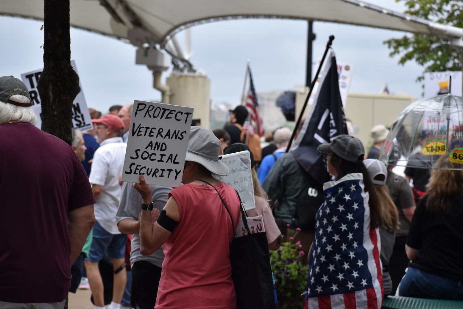 Dayton June 14, 2025 No Kings protest at RiverScape Pavilion