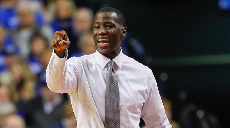 Alabamaâs Anthony Grant coaches against the Kentucky Wildcats at Rupp Arena on January 31, 2015 in Lexington, Kentucky. Photo by Michael Hickey/Getty Images