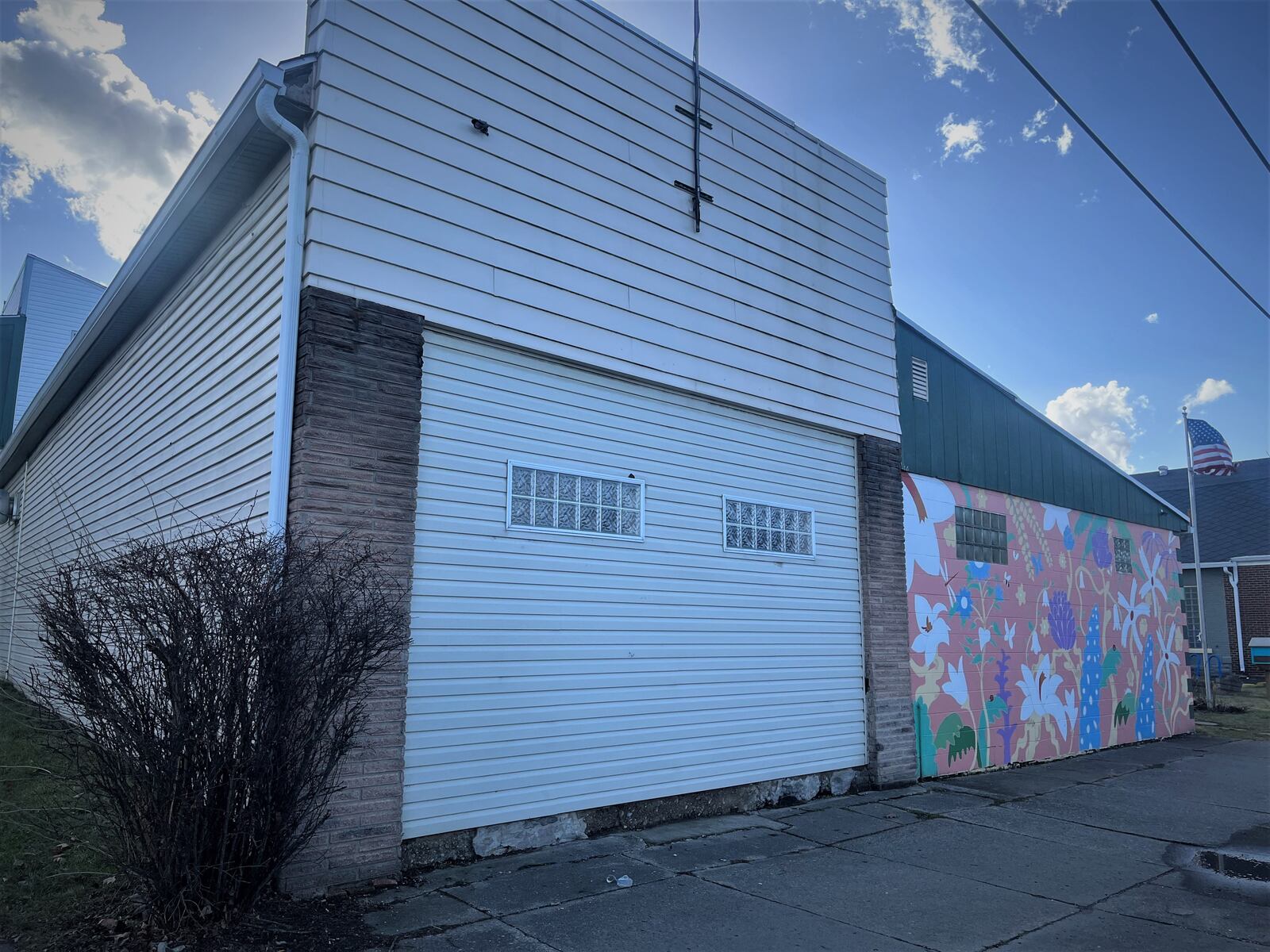 East End Community Services on Xenia Avenue in East Dayton. East End leaders say it is the "ugliest" building on Xenia Avenue. CORNELIUS FROLIK / STAFF