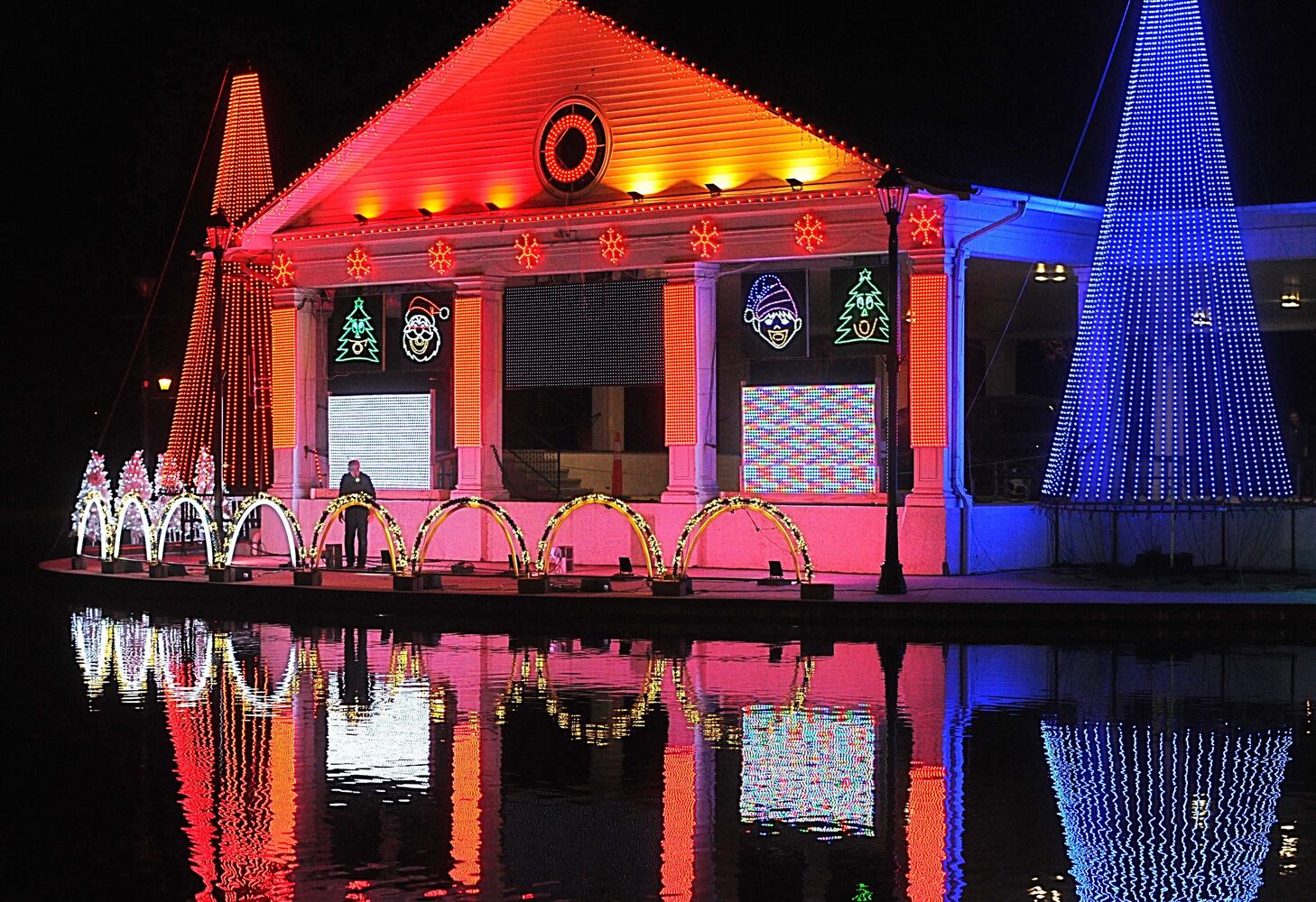 PHOTOS: Xenia Lights go up