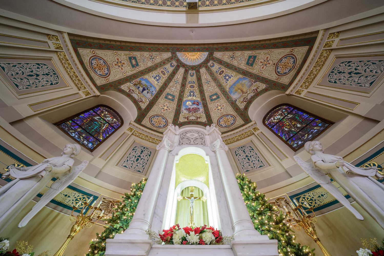 PHOTOS: Christmas Eve morning at St. Joseph Catholic Church in downtown Dayton