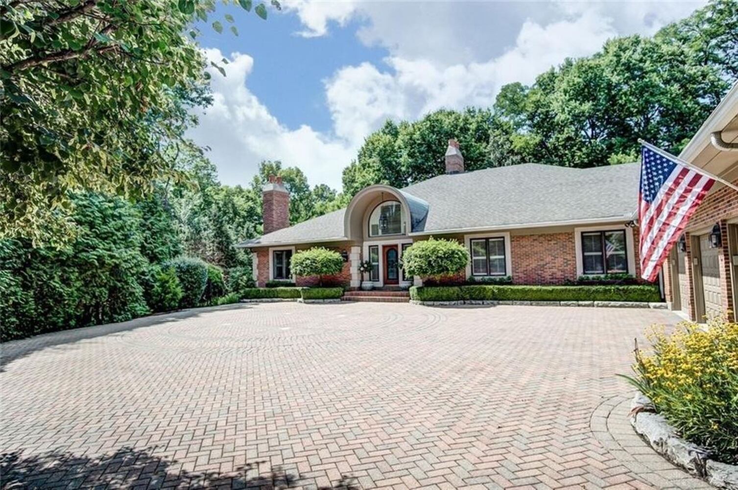 PHOTOS: Luxury Kettering home listed has pool, amazing closets