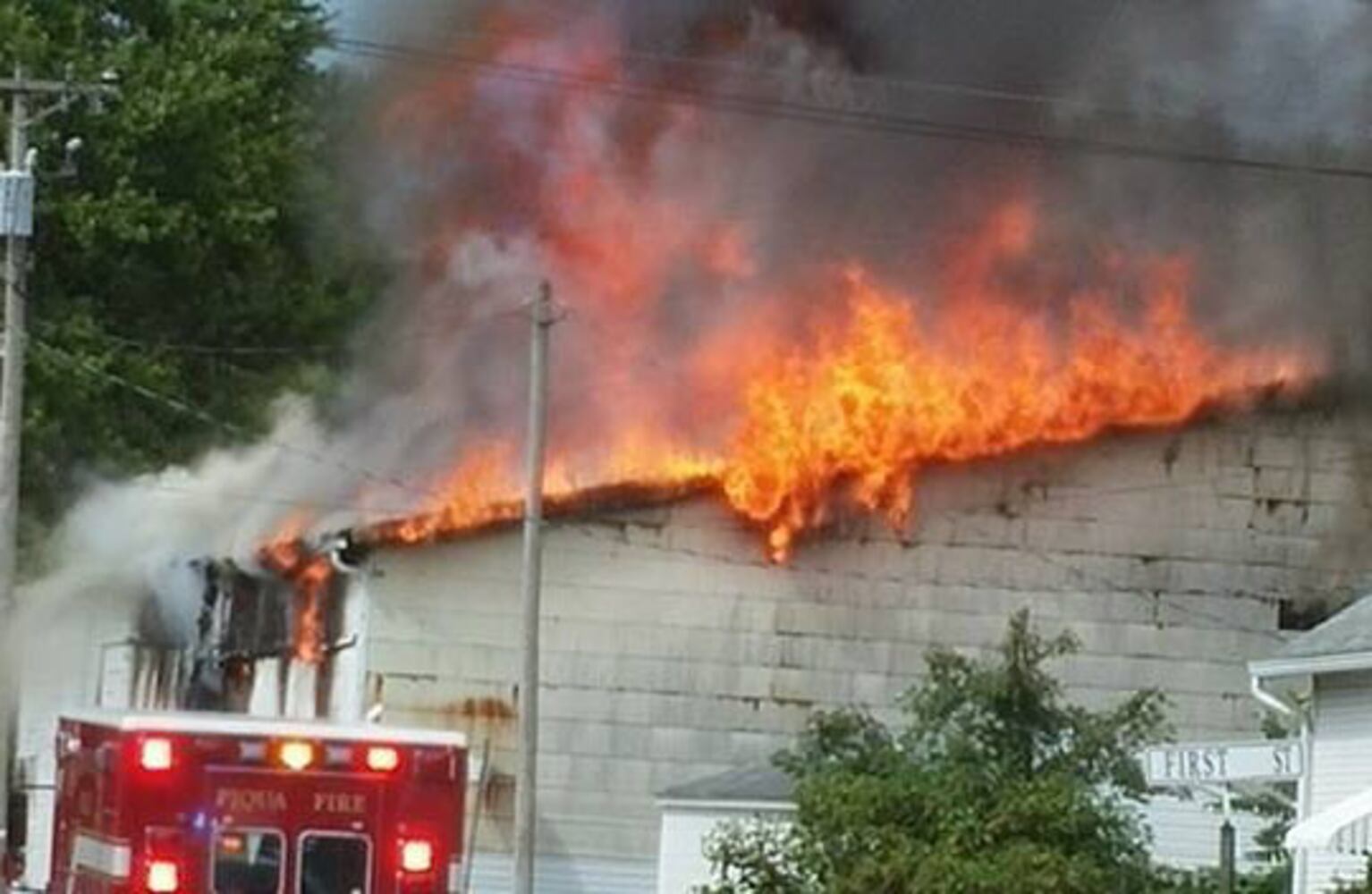 Readers capture photos of Piqua fire