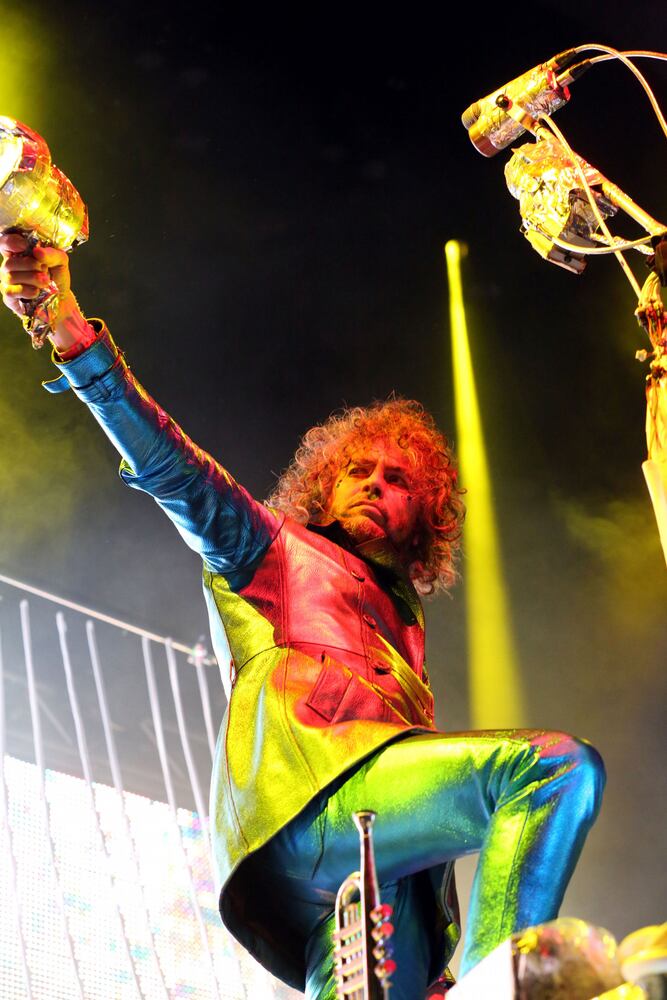 Black Keys, Flaming Lips rock Aaron's Amphitheatre