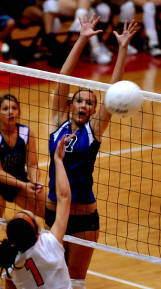 Middletown vs. Loveland volleyball