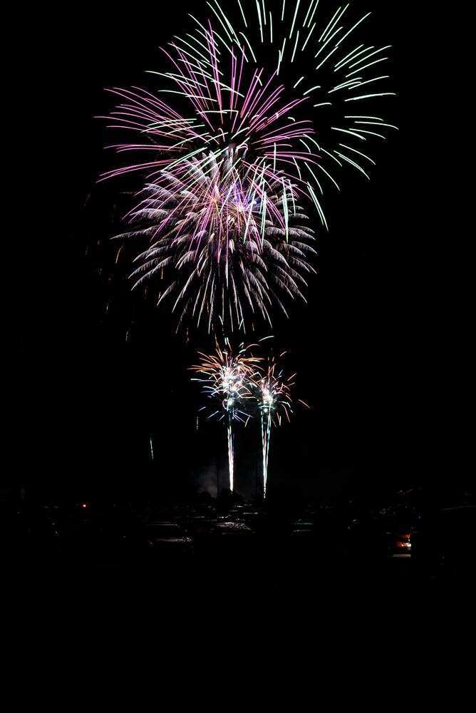 PHOTOS: Gorgeous fireworks light up the sky in Beavercreek