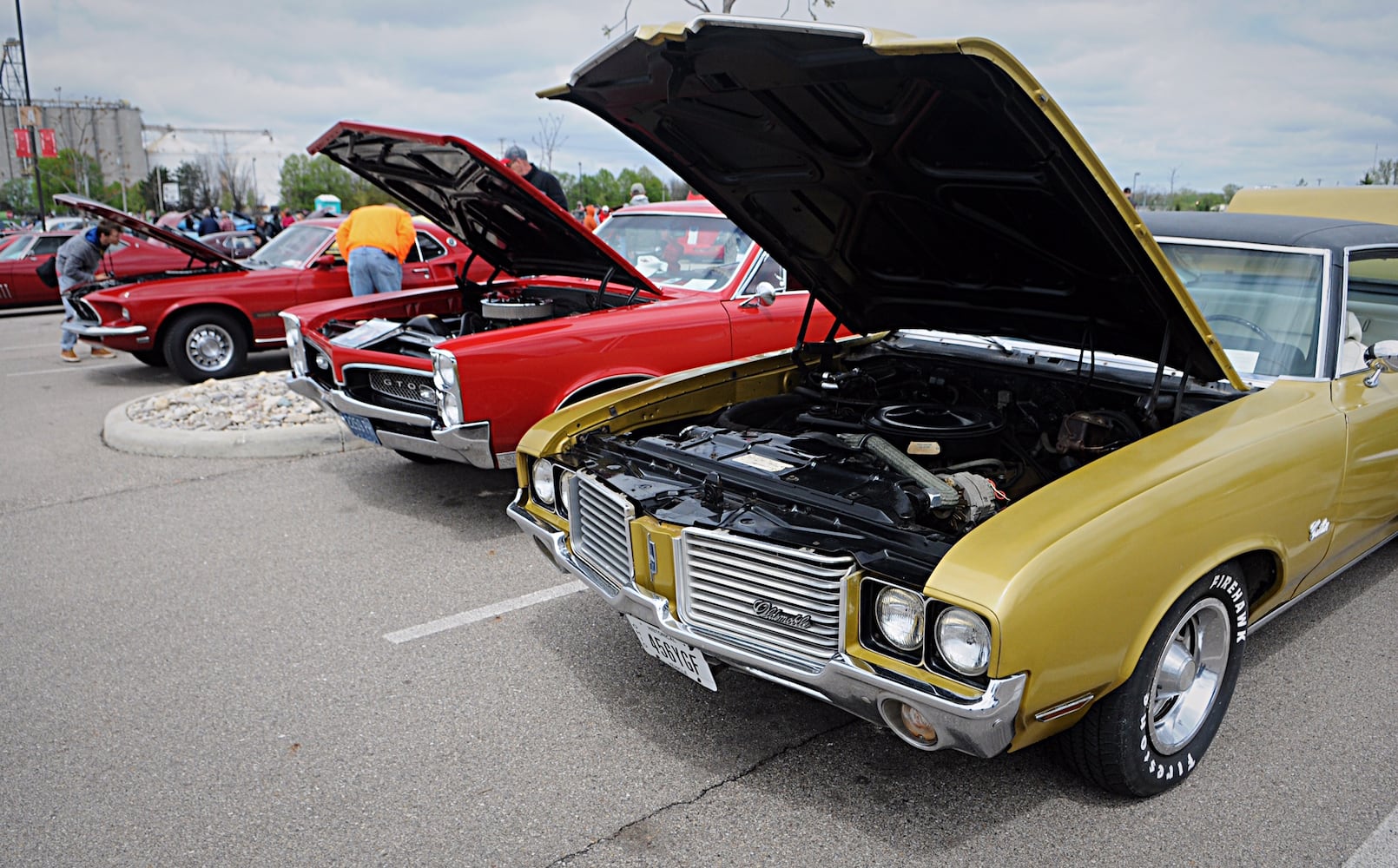 Hollywood Car Show at Dayton Raceway