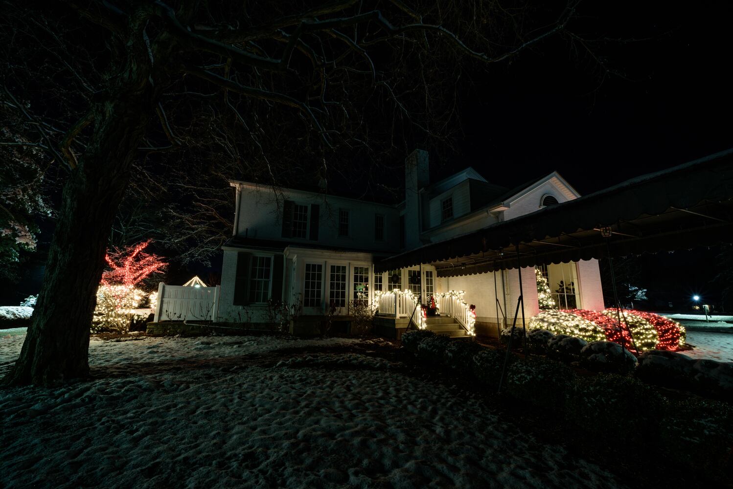 PHOTOS: Polen Farm light up for the holidays will take your breath away