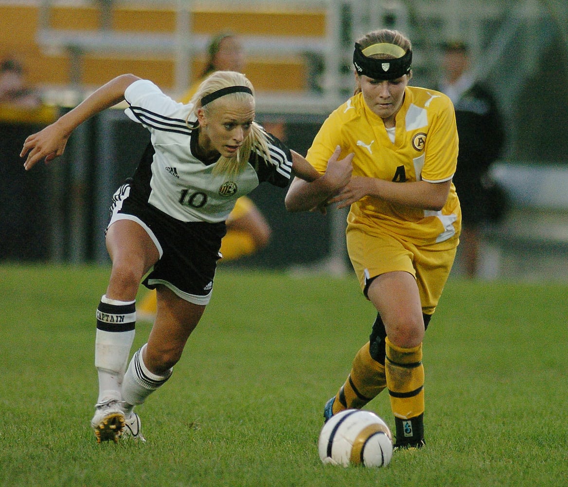 Centerville vs. Alter girls soccer