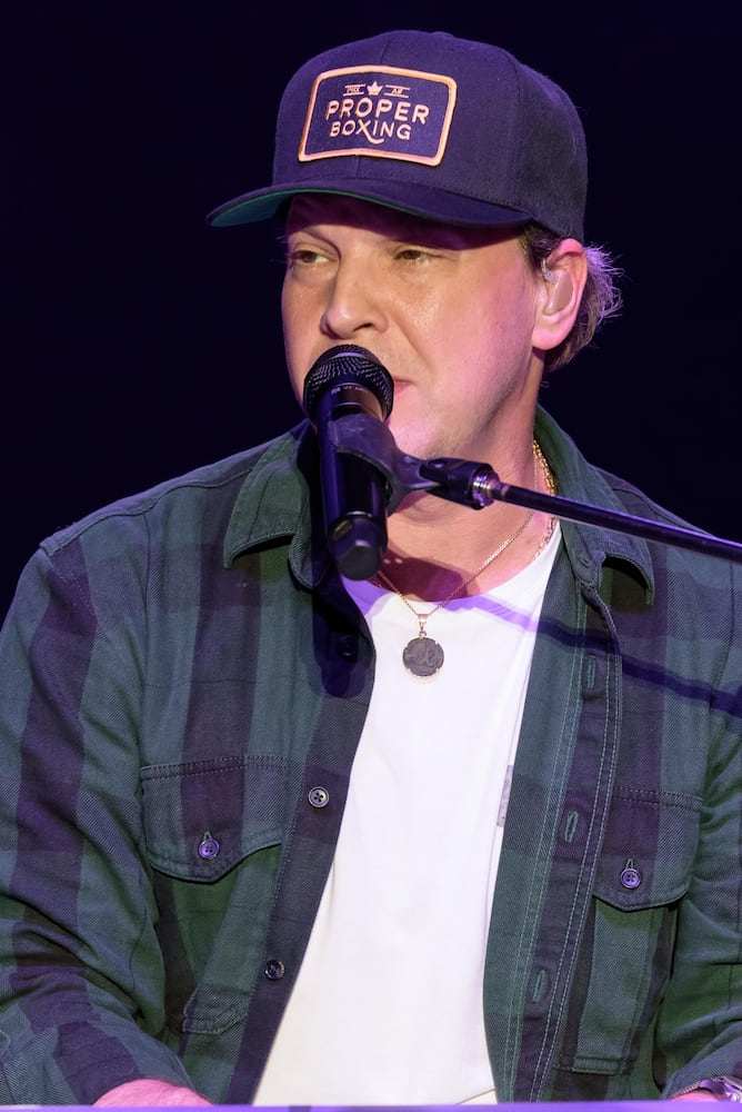 PHOTOS: Gavin DeGraw & Colbie Caillat live at Fraze Pavilion