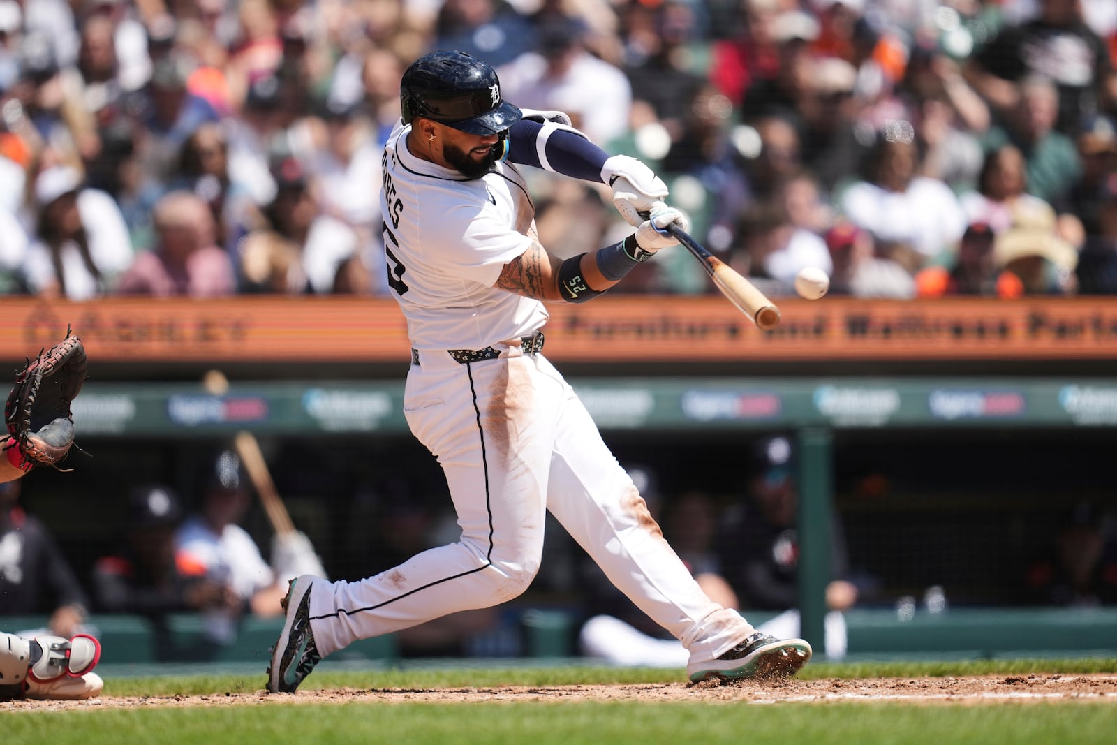 Detroit Tigers' Gleyber Torres hits a one-run double against the Cleveland Guardians in the fourth inning during a baseball game, Sunday, May 25, 2025, in Detroit. (AP Photo/Paul Sancya)