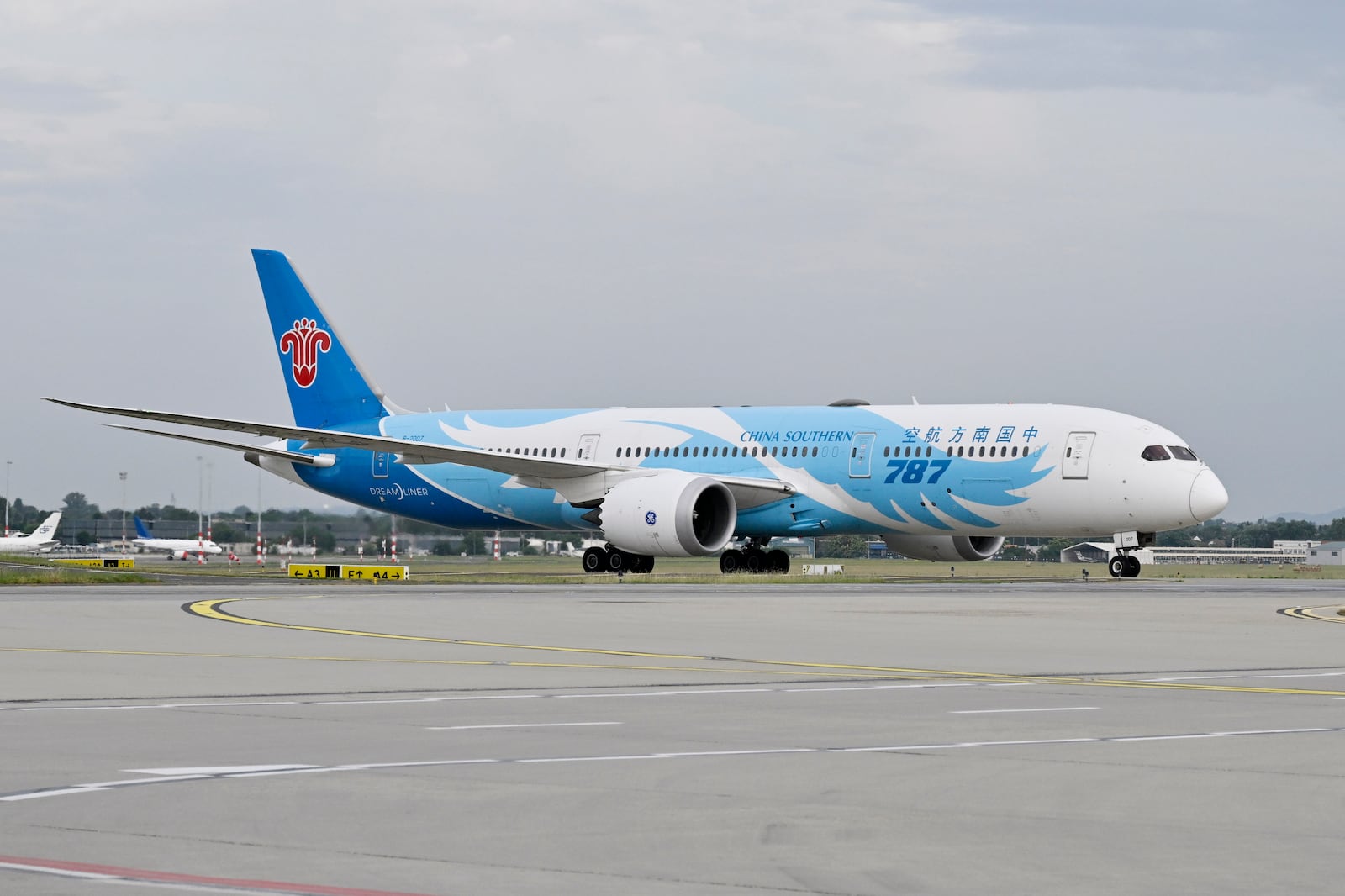 FILE - A Boeing 787-9 Dreamliner aircraft operated by China Southern Airlines sits on the tarmac after the first scheduled direct flight from the Chinese city of Guangzhou arrived to Liszt Ferenc International Airport in Budapest, Hungary, Thursday, June 27, 2024. (Peter Lakatos/MTI via AP, File)
