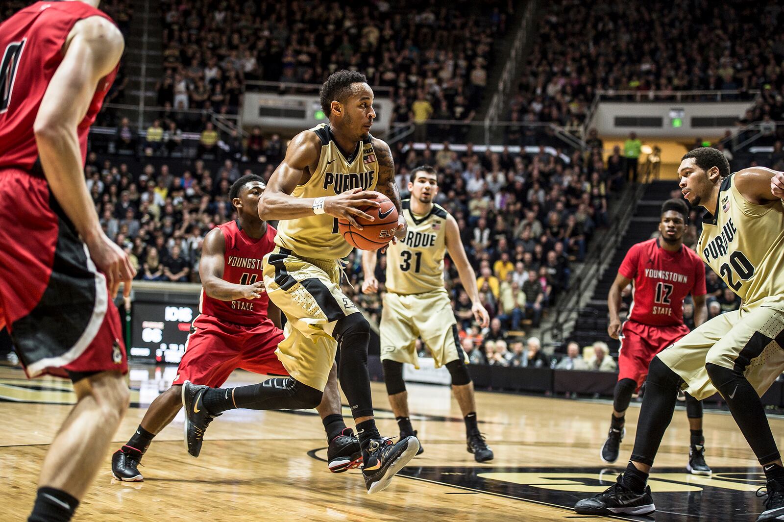 Sophomore forward Vince Edwards drives toward the basket Dec. 12 during Purdue University’s 95-64 victory over Youngstown State at Mackey Arena in West Lafayette, Ind. PHOTO COURTESY OF PURDUE UNIVERSITY ATHLETICS