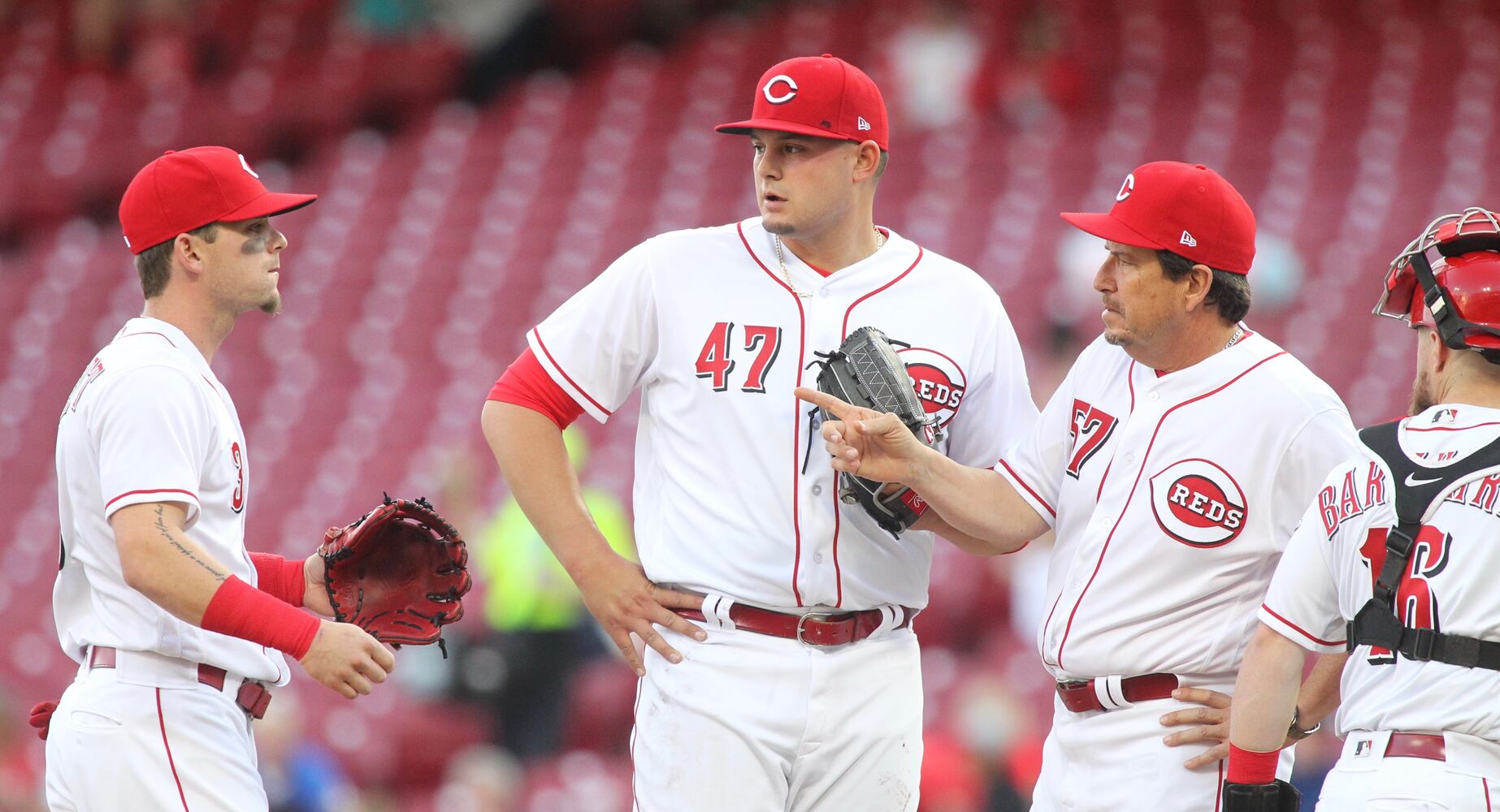 Photos: Reds vs. Cardinals (April 12)