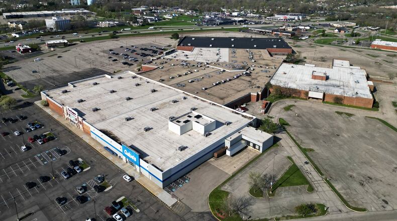 A public auction is being held for fixtures and equipment in the Towne Mall in Middletown. NICK GRAHAM/STAFF