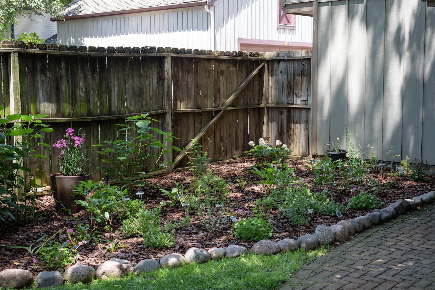 PHOTOS: 2025 Oregon Historic District Garden Tour