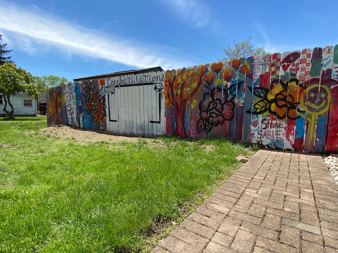 PHOTOS: Springboro graduates celebrate using selfie mural