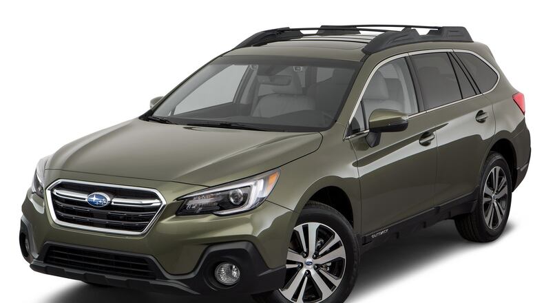 The Outback shows a bolder, more rugged-looking face for 2018, highlighted by wider, lower grille openings and a new bumper that complement the Subaru hexagonal grille. The redesigned headlights feature distinctive ‘Konoji’ daytime LED running lights. Subaru photo
