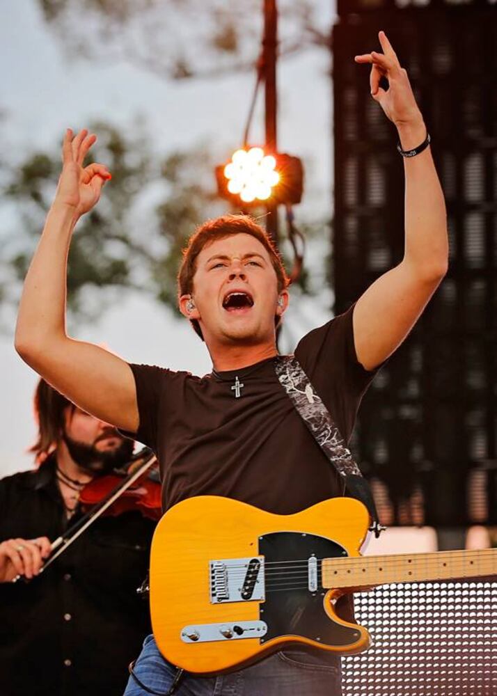 Scotty McCreery and Josh Turner rock the Darke County Fair