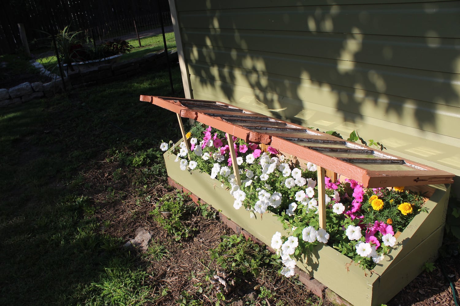 Tobin Denney's spectacular, not so secret St. Anne's garden