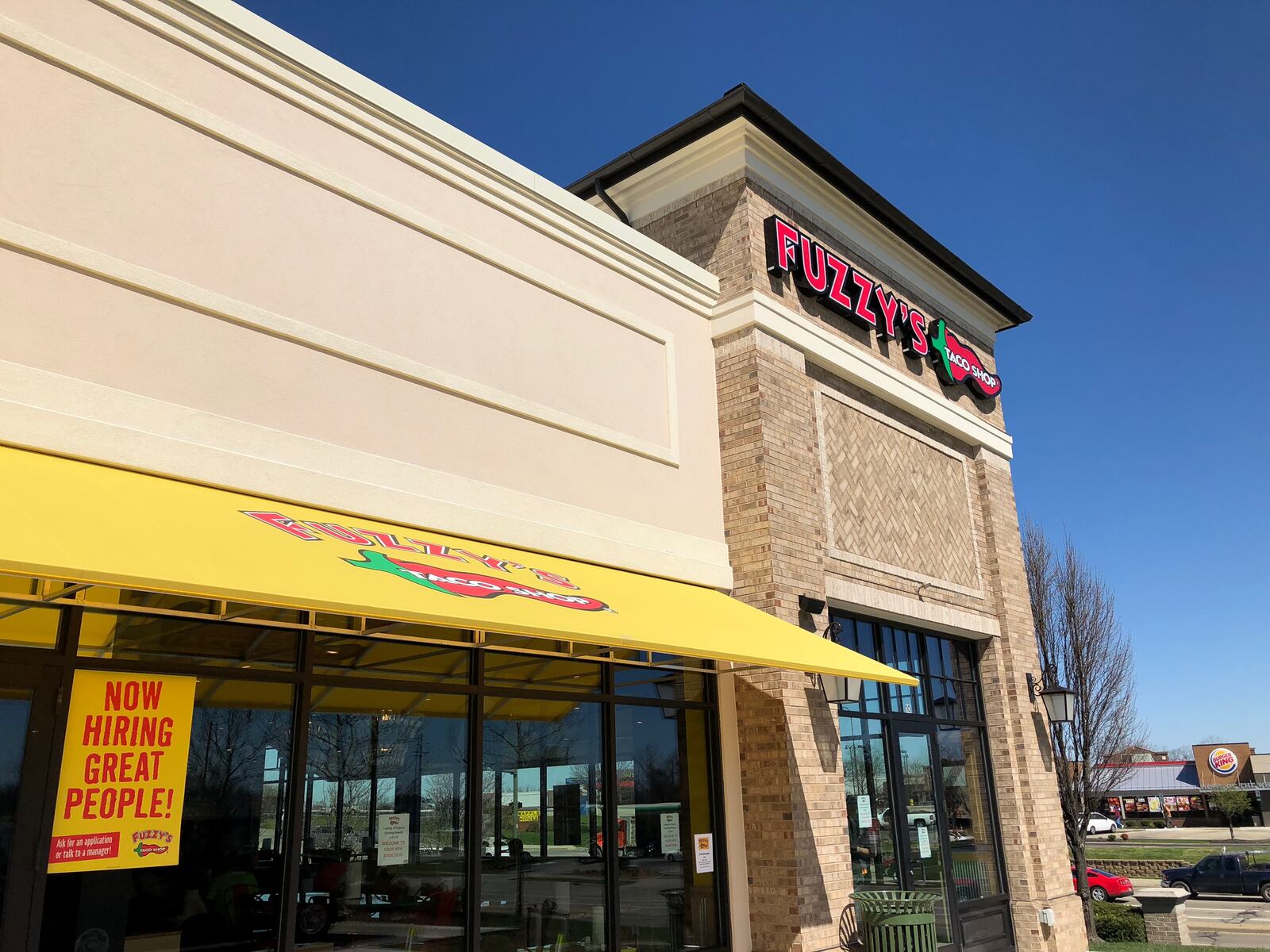 The highly-anticipated Fuzzy's Taco Shop opened its first location in the Dayton area at The Greene on Monday, April 23. Fuzzy’s is known for its Mexican dishes such as Baja-style tacos, white queso, and jumbo burritos in addition to frozen margaritas and beer.