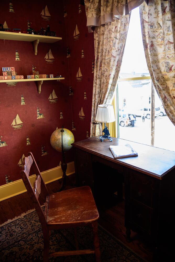 PHOTOS: Take a look inside the famous house from “A Christmas Story”