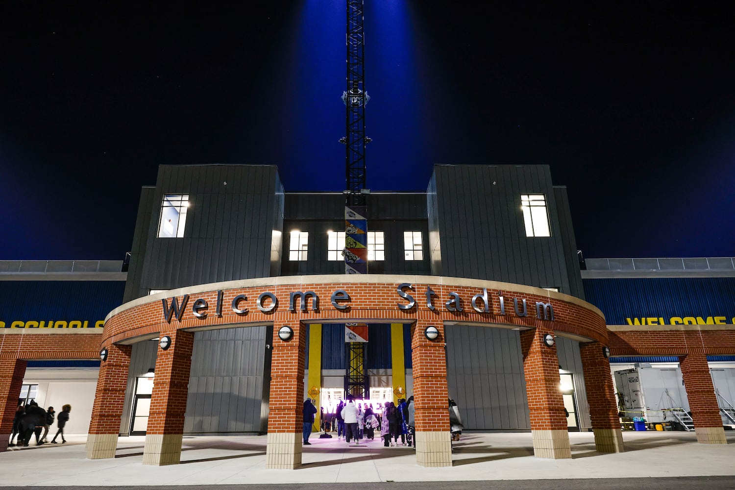 112825 Middletown vs St Xavier football