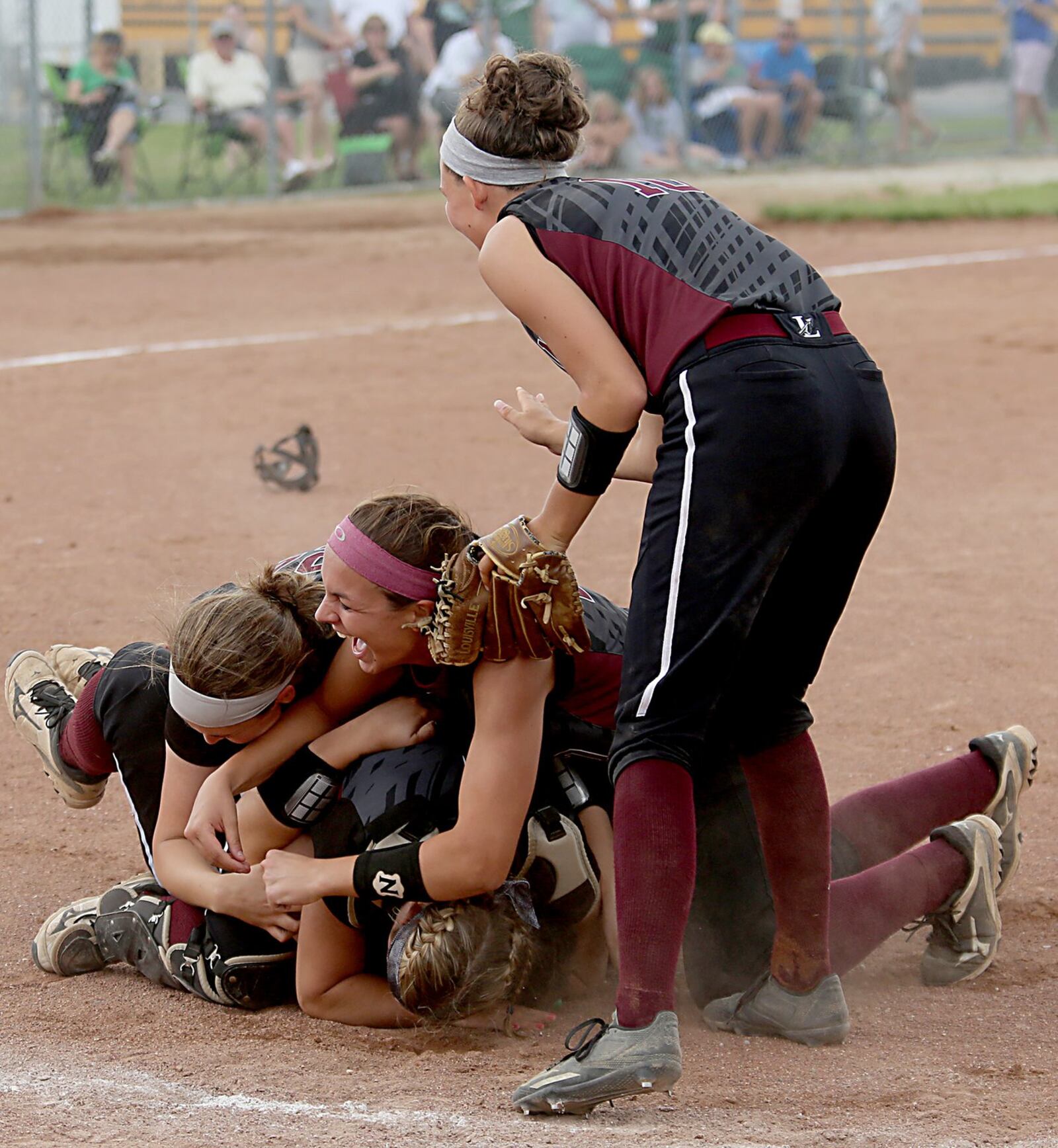 Lebanon players react to their Division I regional championship victory over Mason on Sunday at Kings. CONTRIBUTED PHOTO BY E.L. HUBBARD