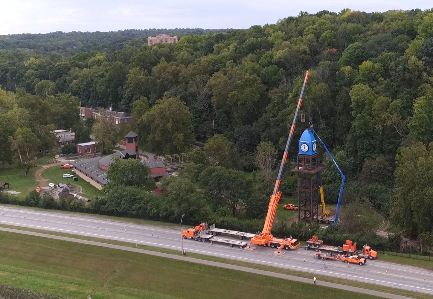 Iconic Dayton clock visible from I-75 again