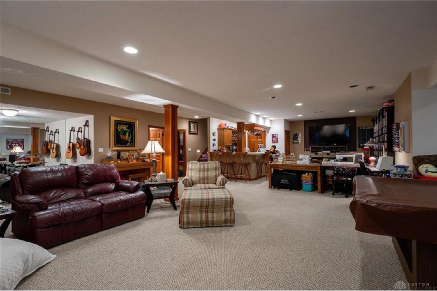 PHOTOS: Newly listed home has view of pond and Pipe Stone Golf Club
