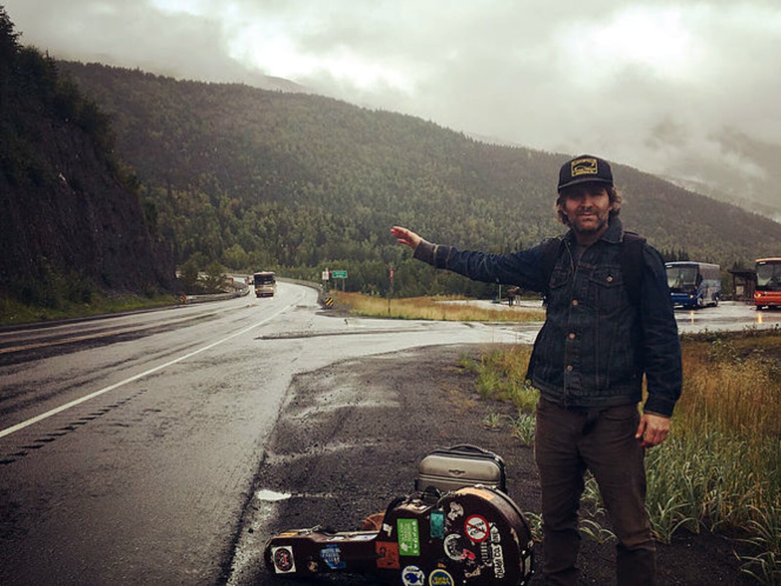 Akron native and songwriter Tim Easton is a true vagabonding troubadour who brings his storytelling show to Vagabond June 21. TIM EASTON / CONTRIBUTED