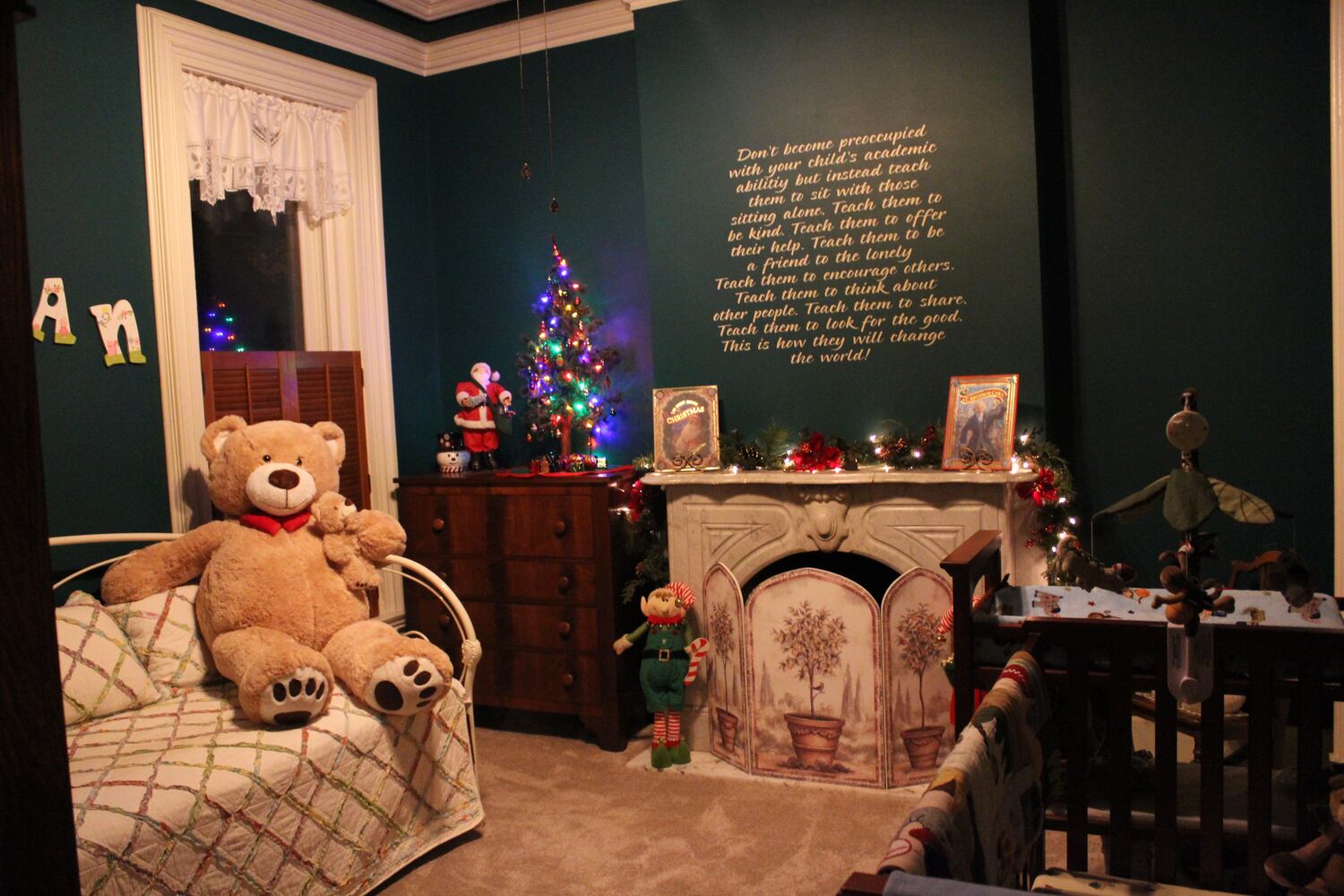 PHOTOS: Must-see Oregon District homes decked out for the holidays