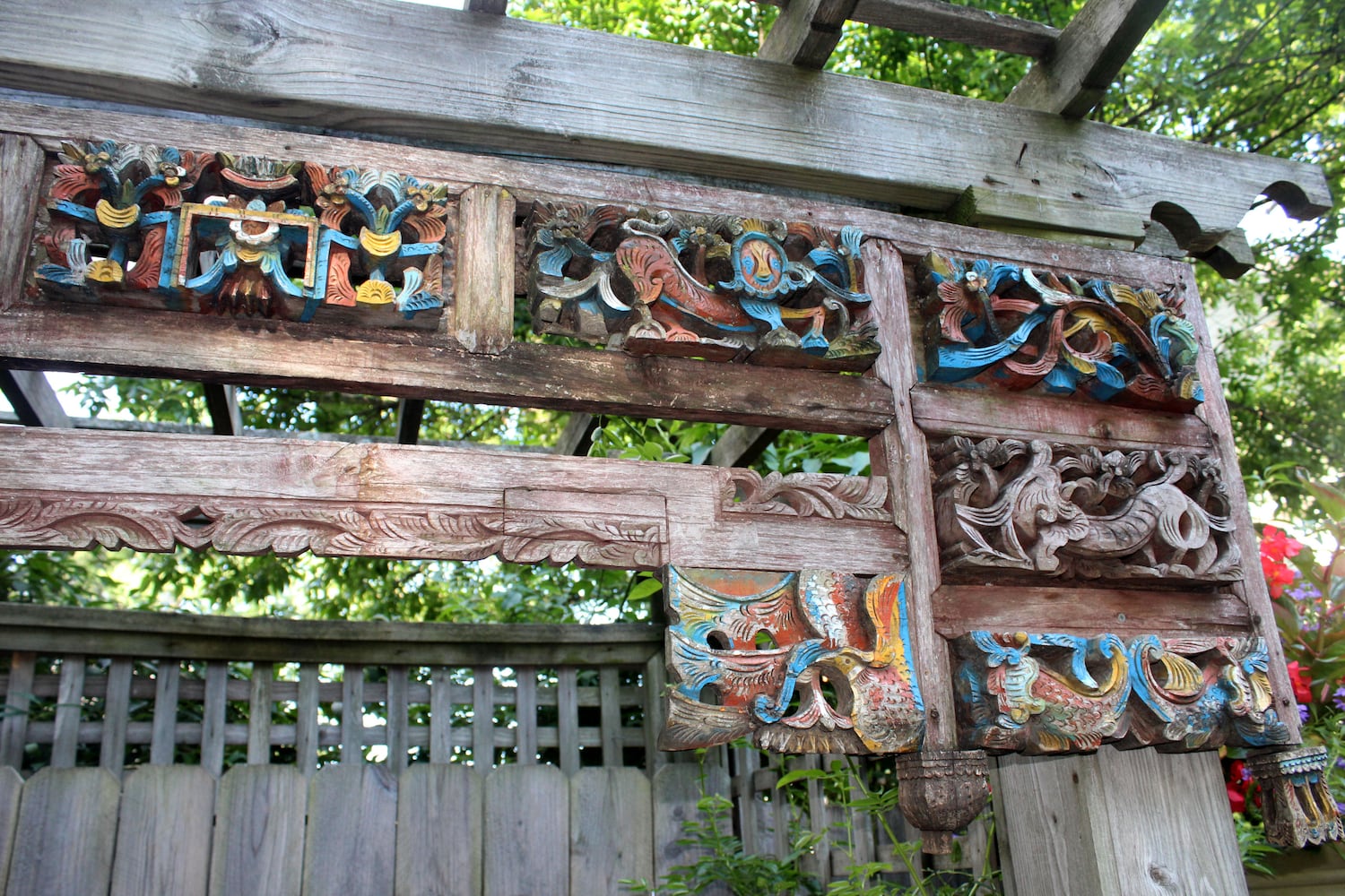 Tobin Denney's spectacular, not so secret St. Anne's garden