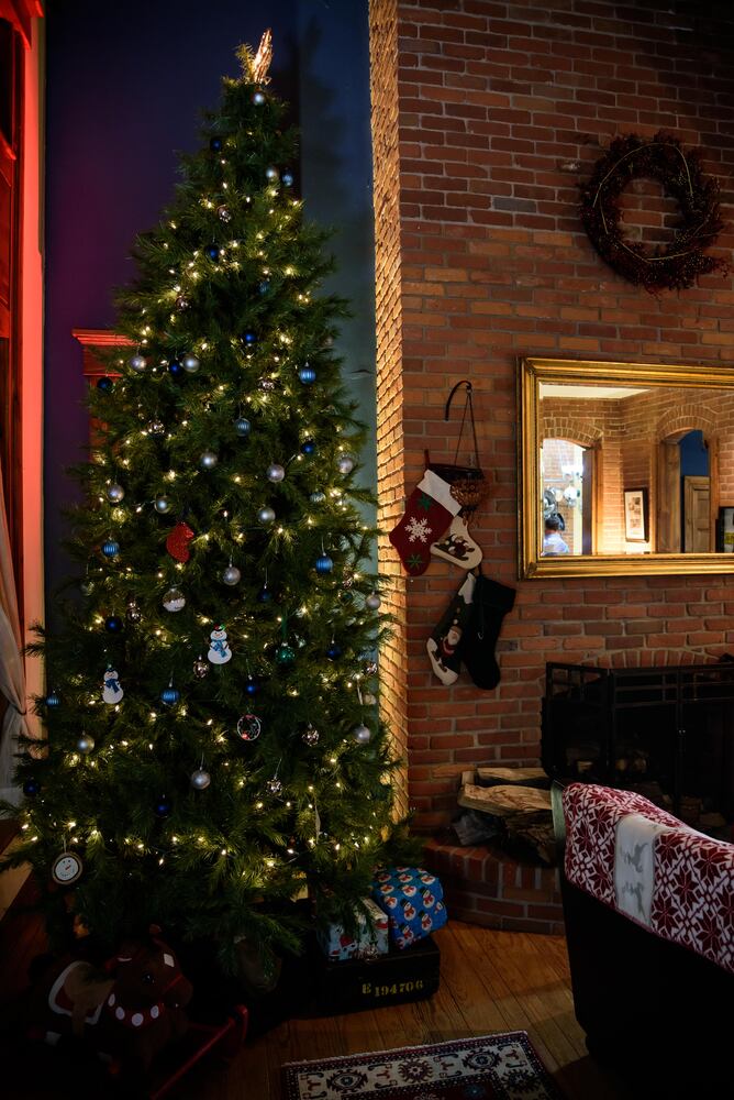 PHOTOS: Take a look inside stunning Oregon District homes decorated for its annual Candlelight Holiday Tour