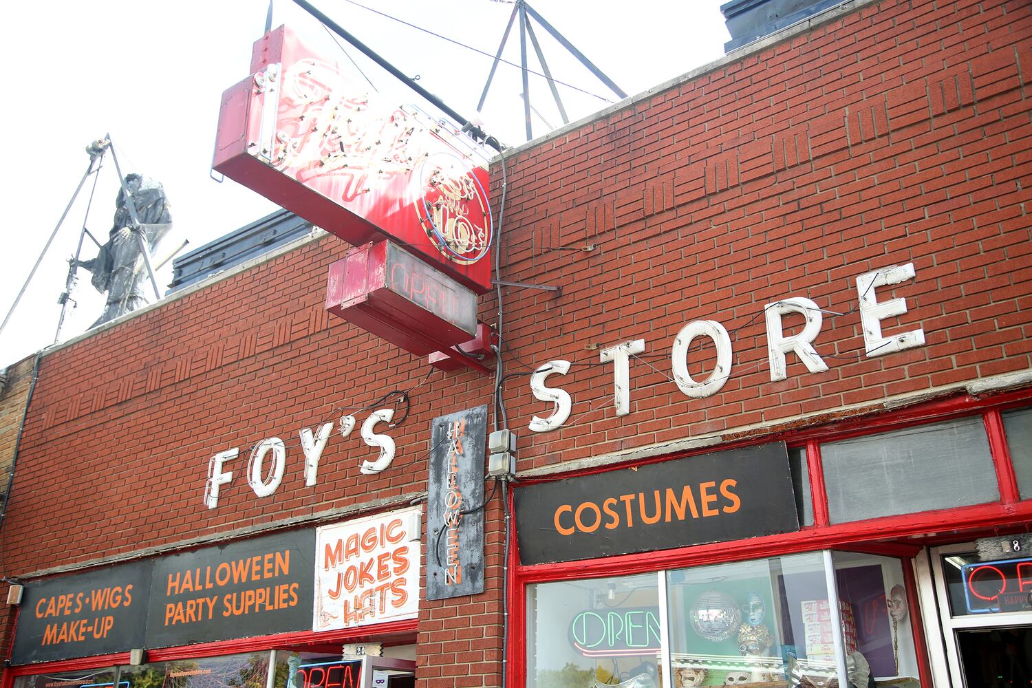 PHOTOS: Elaborate Halloween decorations transform Fairborn into the creepiest of communities