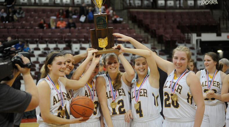 Alter’s six seniors hoist the D-II championship trophy. MARC PENDLETON / STAFF