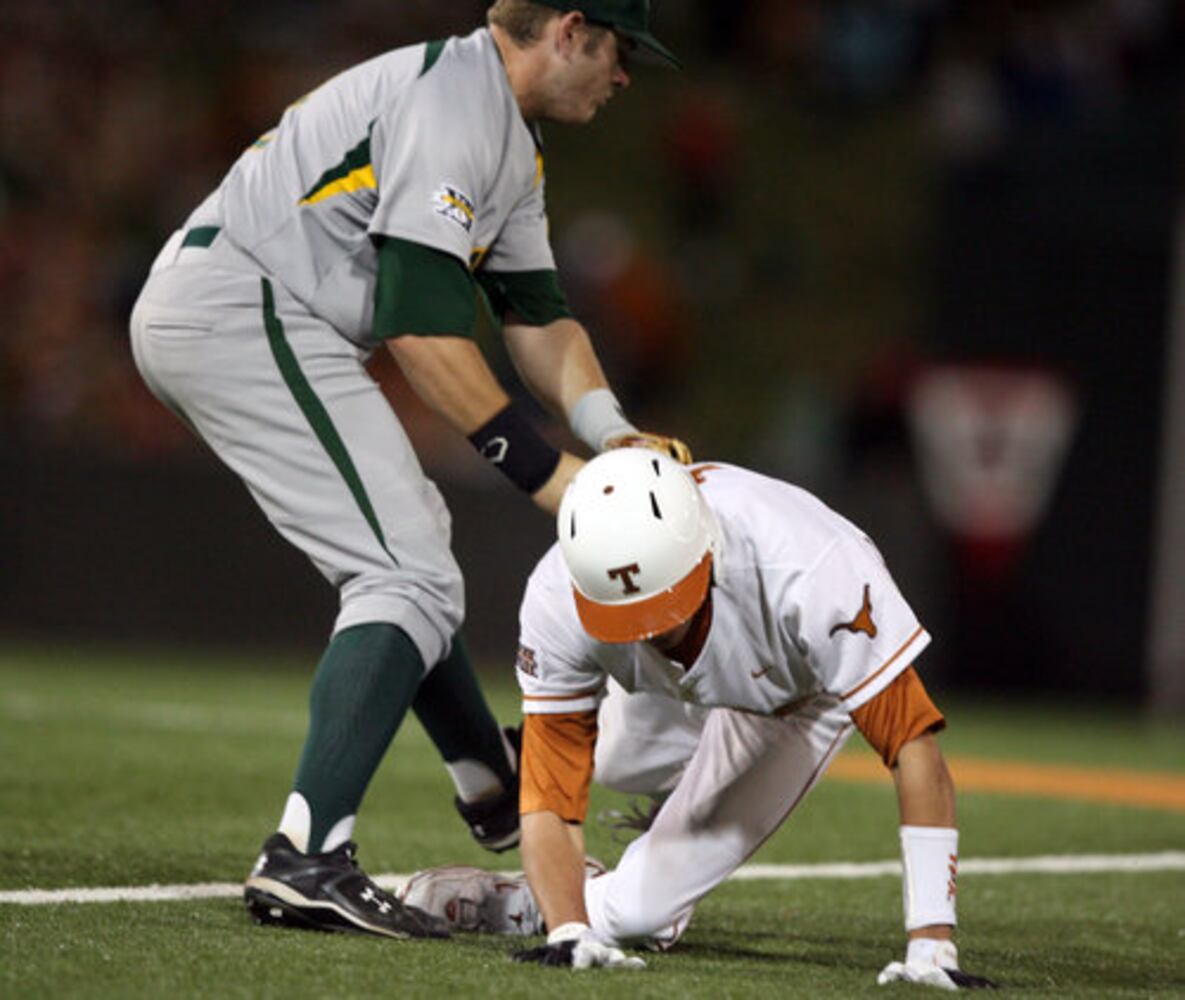 Texas 2, Baylor 1